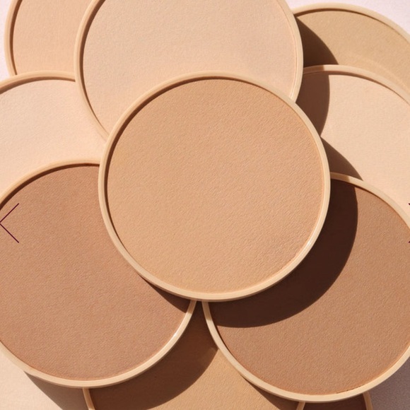 Wanderlust Powder Foundation (RICH) - Picture 5 of 5